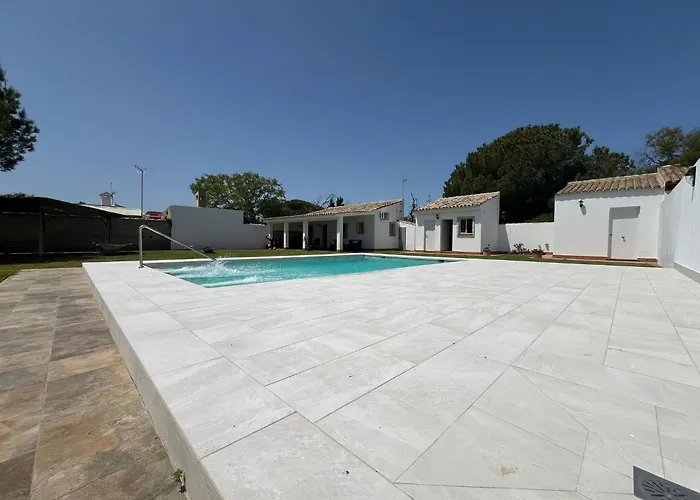 Chalet Andaluz Con Piscina