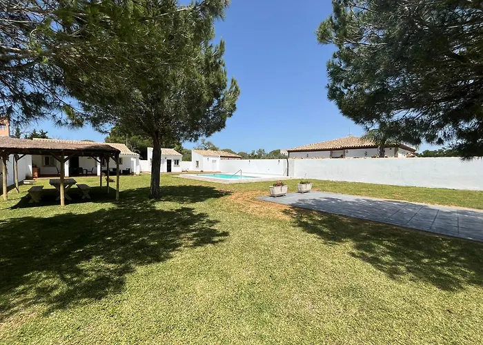 Chalet Andaluz Con Piscina