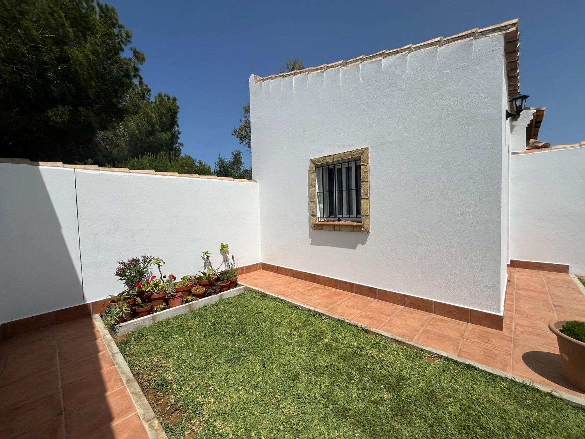 Holiday home Andaluz Con Piscina Chiclana de la Frontera